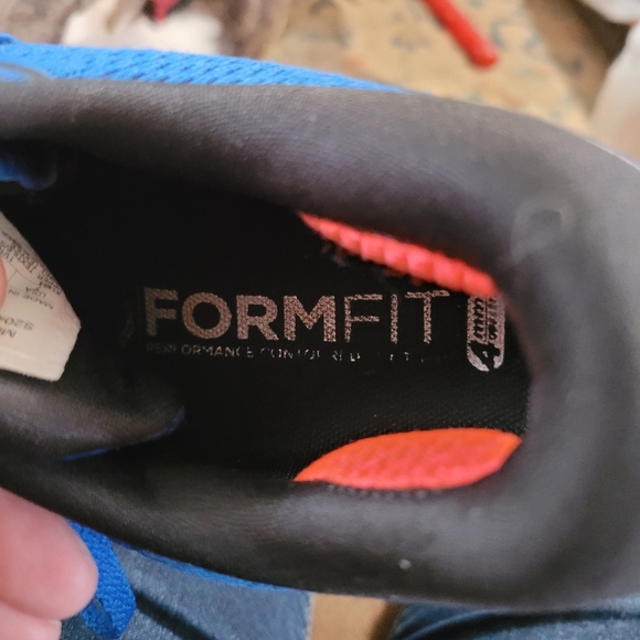 Saucony Kinvara running shoes in EUC. Men's sz 7, women's sz 8.5 - Picture 14 of 14